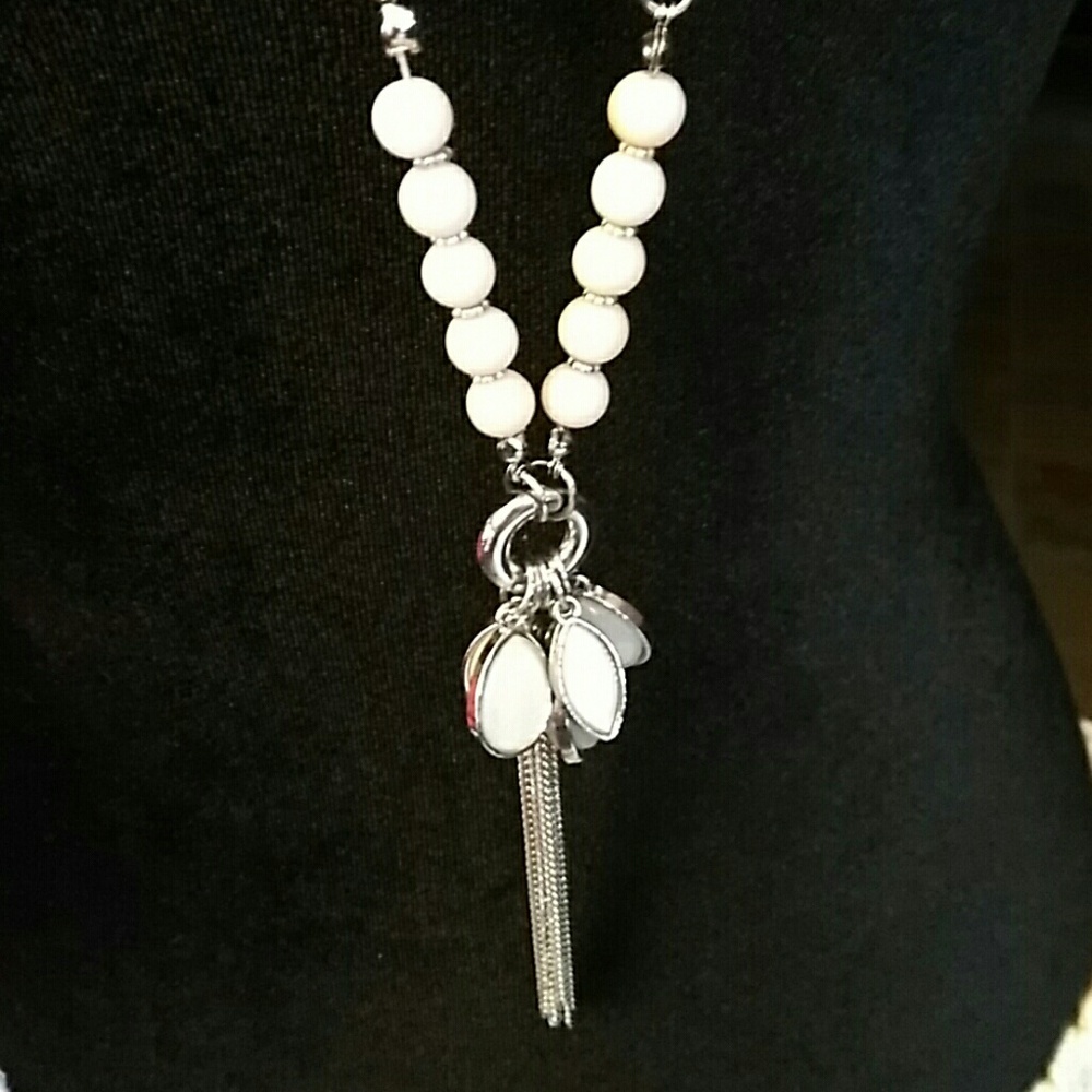 Necklace by New York & Company - Picture 6 of 6